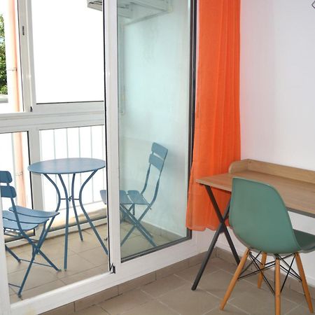 Comme Chez Soi - Studio Tout Equipe - By Sister Home Saint-Denis Exteriör bild